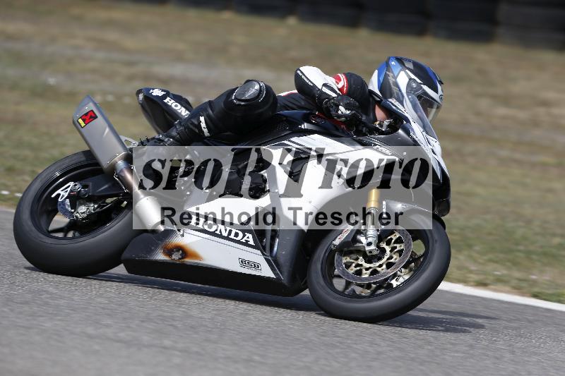 /37 09.08.2026  Pluess Motosport ADR/Freies Fahren/92